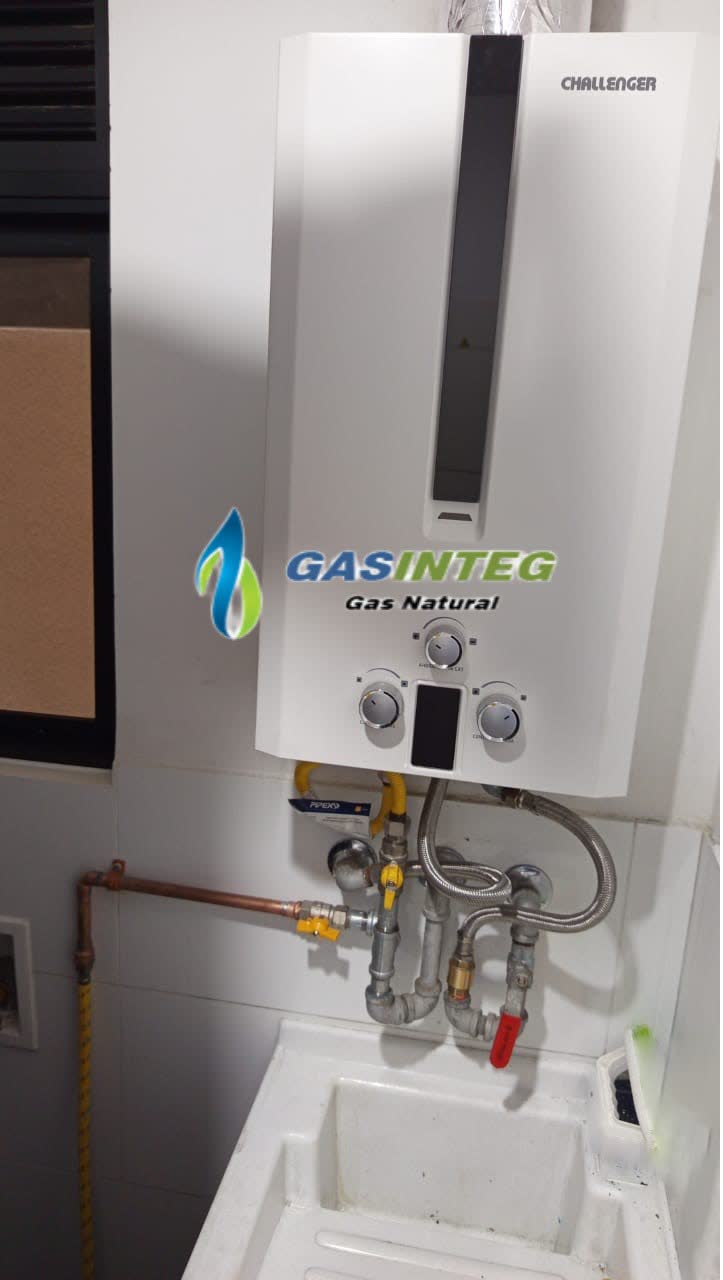 Reparación de calentador de paso a gas natural en Bogotá: revisión de la válvula de entrada